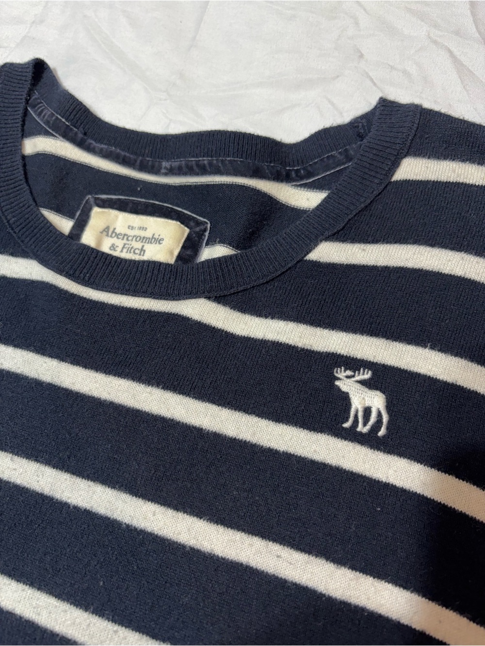 Abercrombie & Fitch Classic Navy Blue White Striped Women Crew Knit Sweater M